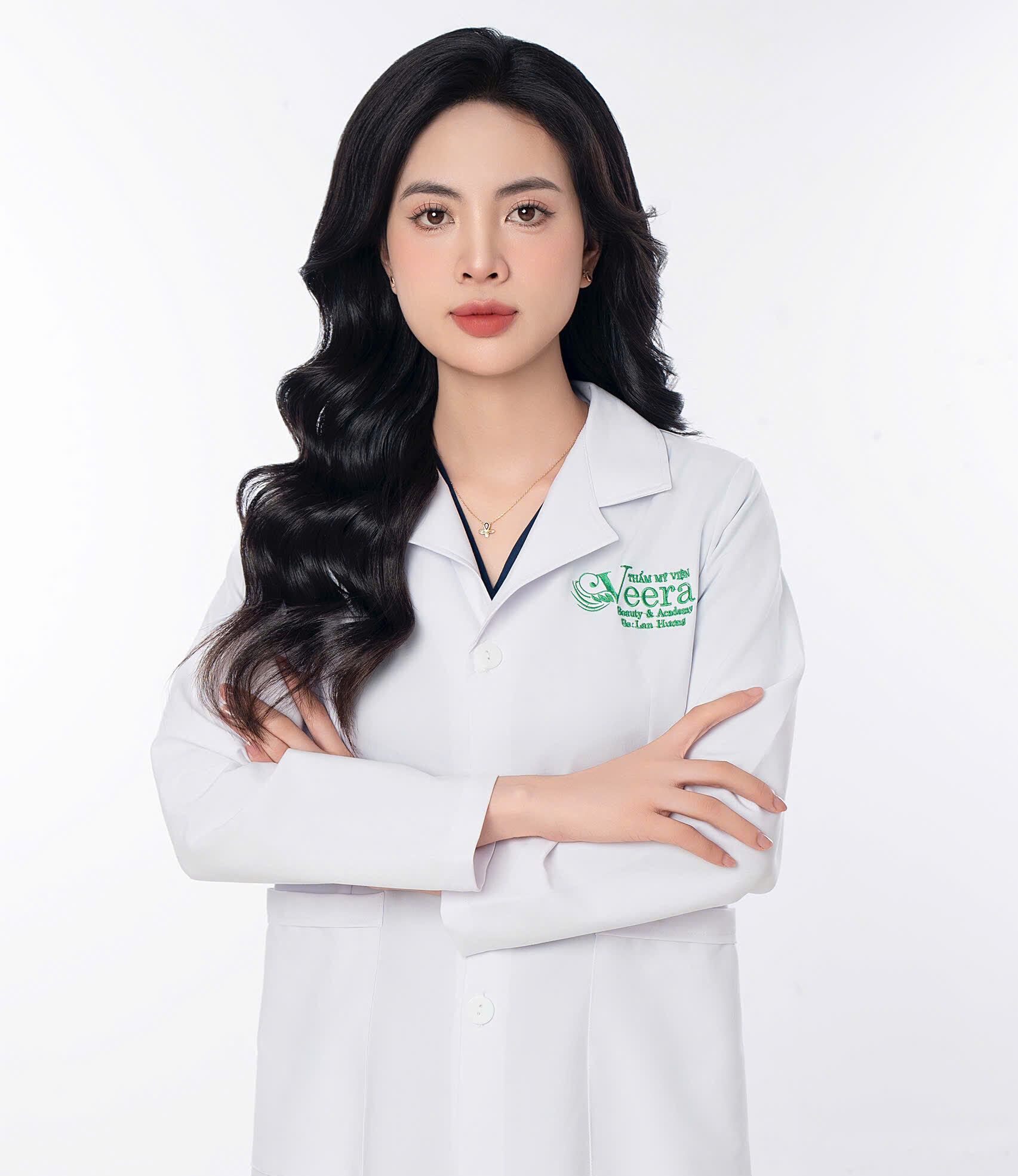 Giới thiệu 5 bac si do lan huong e1731894662263